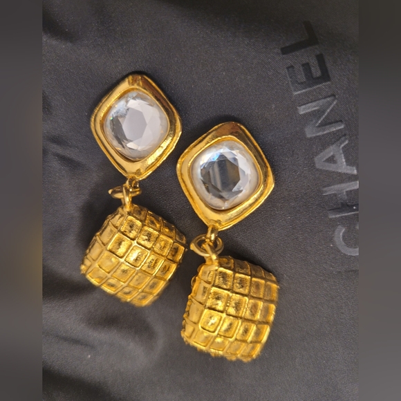 Chanel 24K Plated Diamond Vintage Earrings - Picture 3 of 3